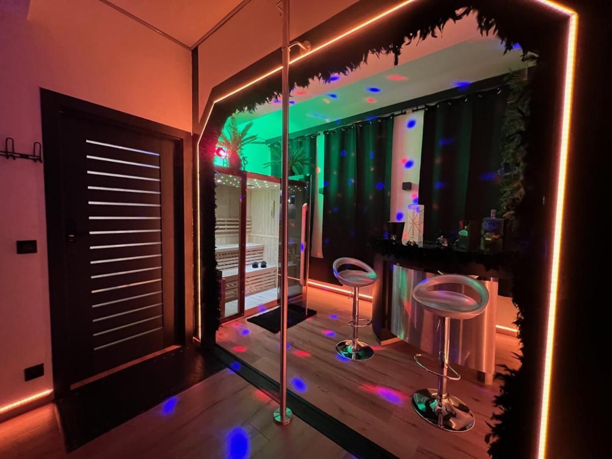Aux Secrets De Lora, Chambre De Charme Vip Verviers Exterior foto