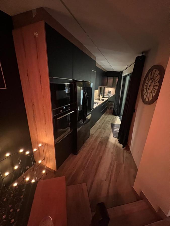 Aux Secrets De Lora, Chambre De Charme Vip Verviers Exterior foto