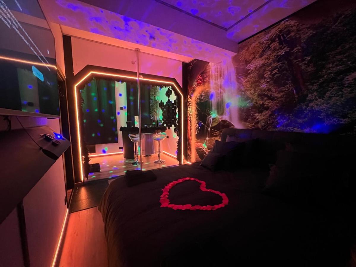 Aux Secrets De Lora, Chambre De Charme Vip Verviers Exterior foto