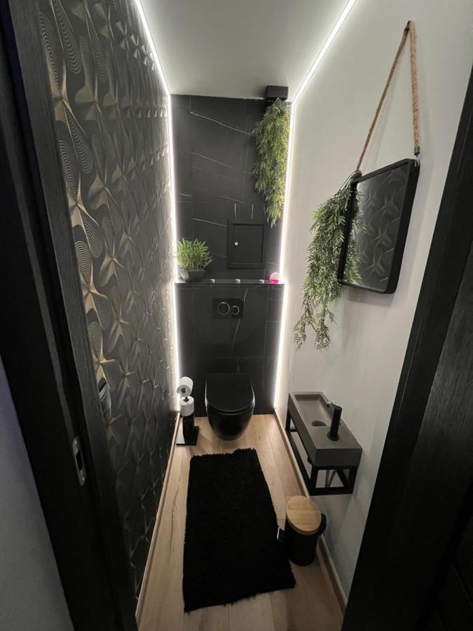 Aux Secrets De Lora, Chambre De Charme Vip Verviers Exterior foto